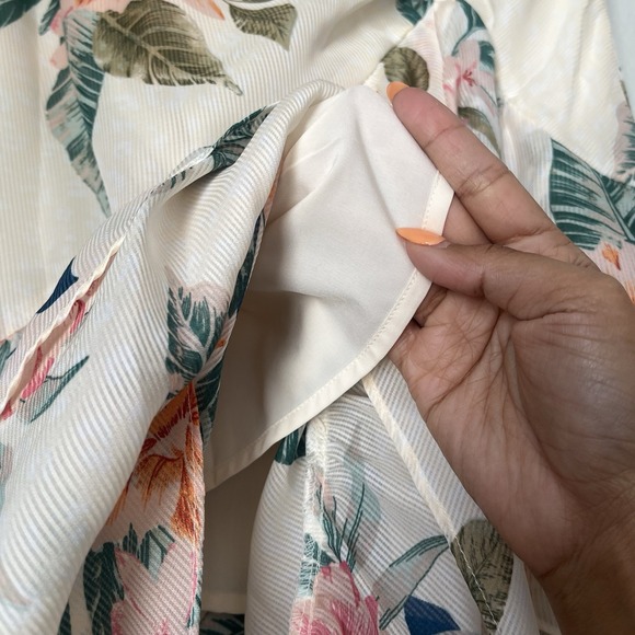 Guess‎ Maritza Floral Tropical Print Asymmetrical Hem Ruffle Skirt sz Medium - Picture 4 of 9